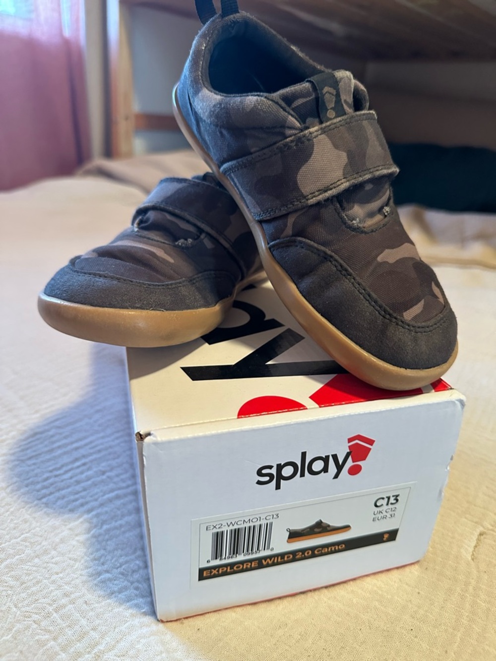 Splay Kids Barefoot Velcro Sneaker